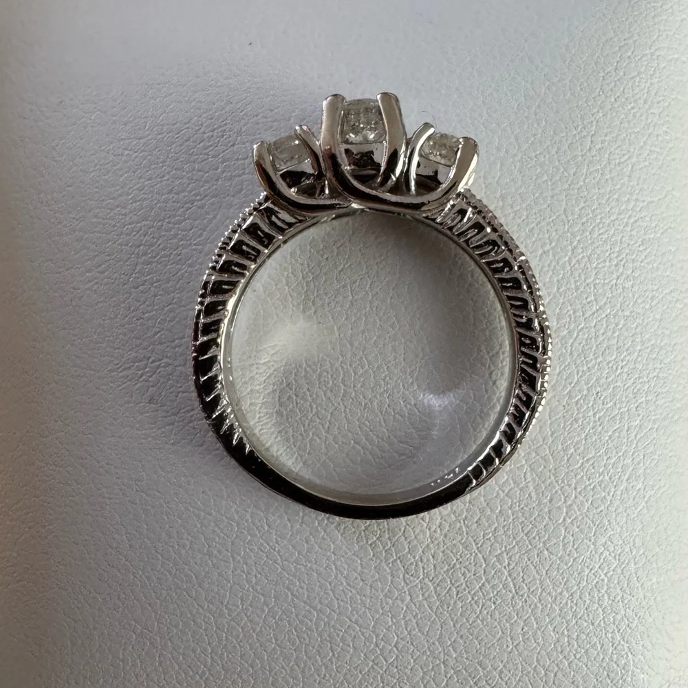 14K White Gold 3 Stone Diamond Ring Engagement Wedding Anniversary size 6.5